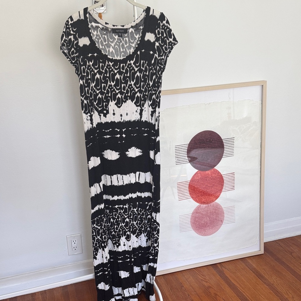 Karen Kane Black & White Short-Sleeve Patterned Maxi Dress